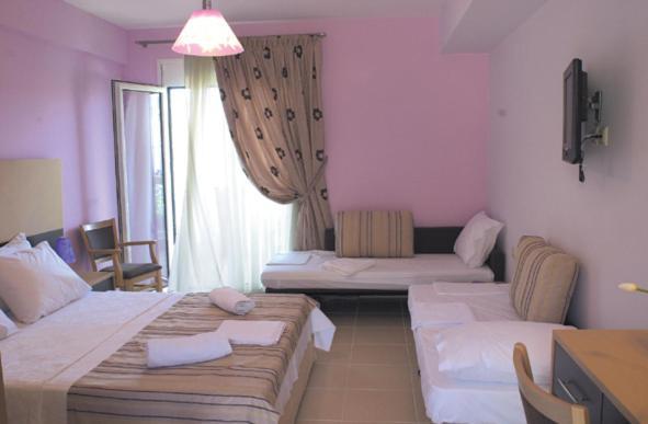 Phoenix Apartment *